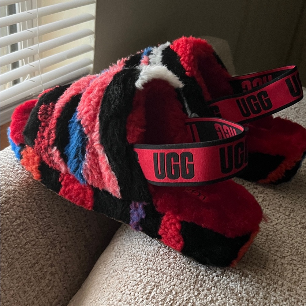 UGG Pure Multicolor Fluffy Slippers